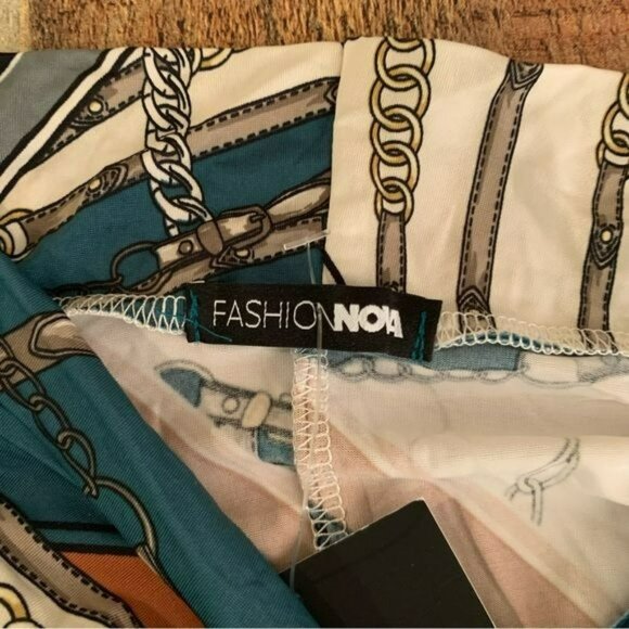 NWT Fashion Nova Matching Set XL | Chain Print Cowl Neck Top + Pants - Picture 12 of 13